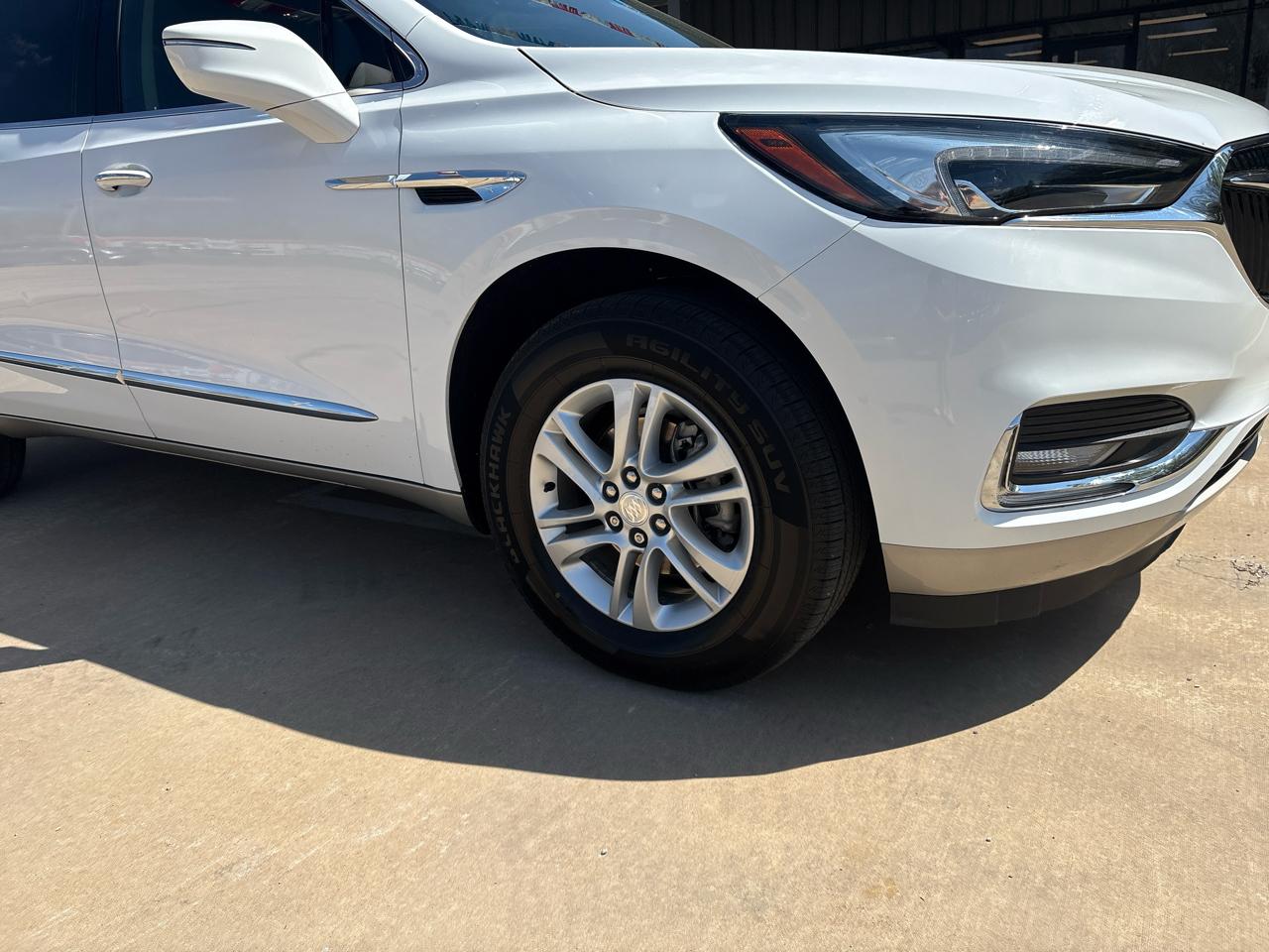 Buick Enclave Essence FWD 2021