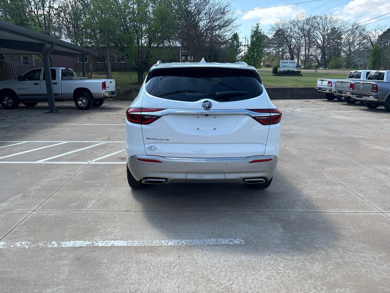 Buick Enclave Essence FWD 2021