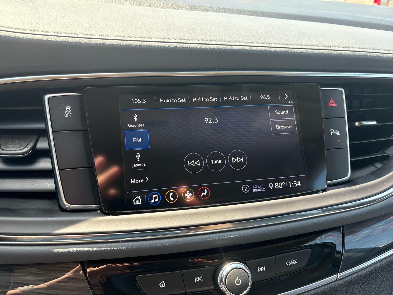 Buick Enclave Essence FWD 2021