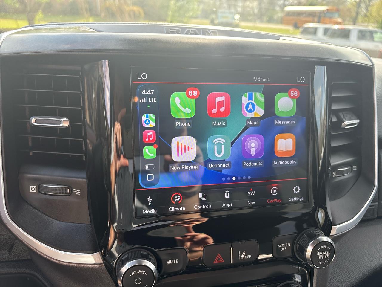 RAM 2500 Big Horn 4x4 Crew Cab 6'4" Box 2021