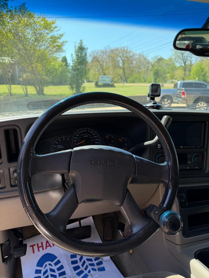 GMC Yukon XL 1500 2WD 2003