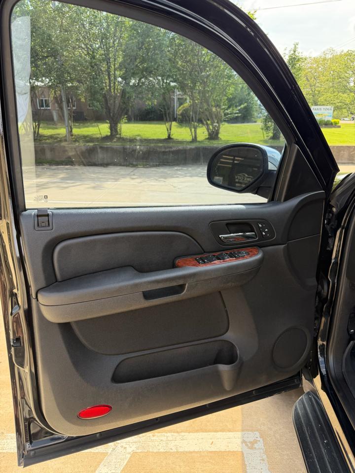 Chevrolet Suburban LT1 1500 2WD 2008