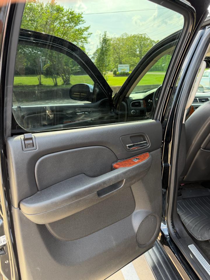 Chevrolet Suburban LT1 1500 2WD 2008