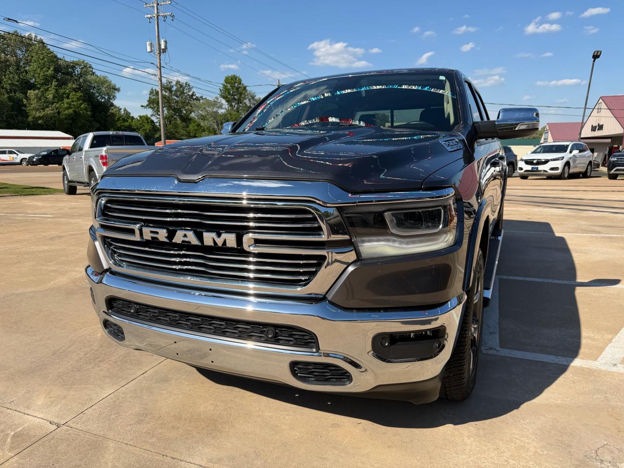 RAM 1500 Laramie Crew Cab SWB 4WD 2020