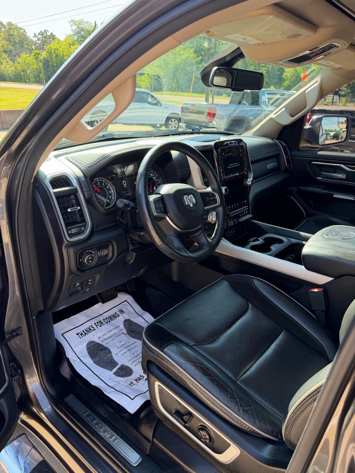 RAM 1500 Laramie Crew Cab SWB 4WD 2020