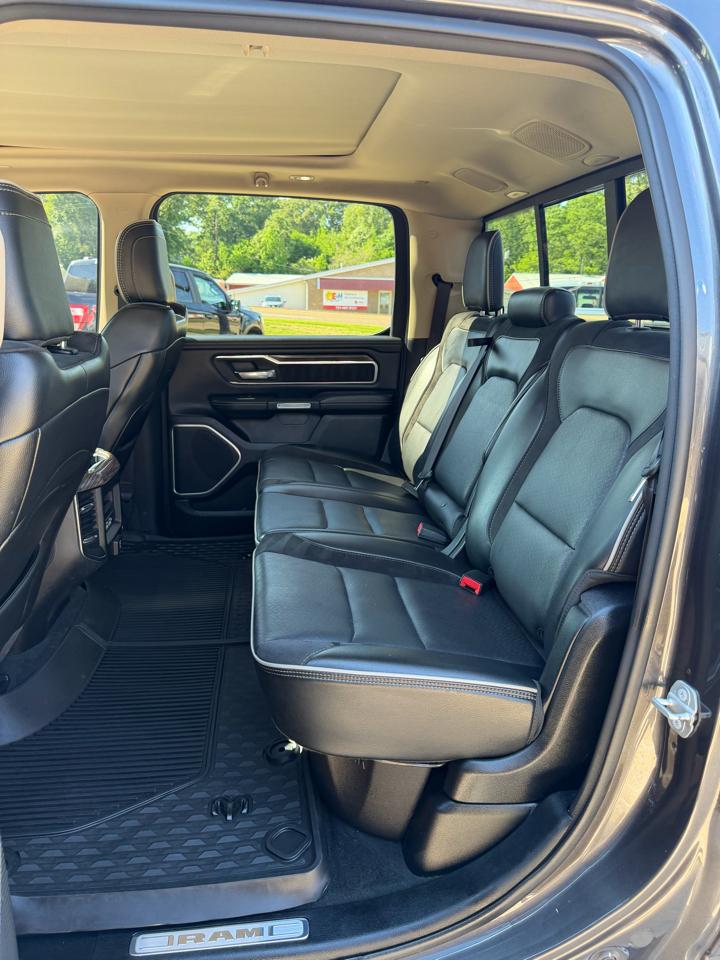 RAM 1500 Laramie Crew Cab SWB 4WD 2020
