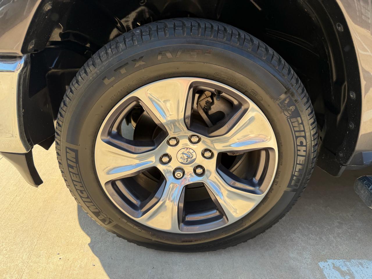 RAM 1500 Laramie Crew Cab SWB 4WD 2020