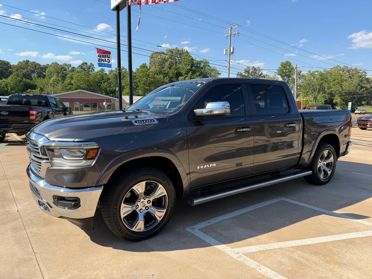 RAM 1500 Laramie Crew Cab SWB 4WD 2020