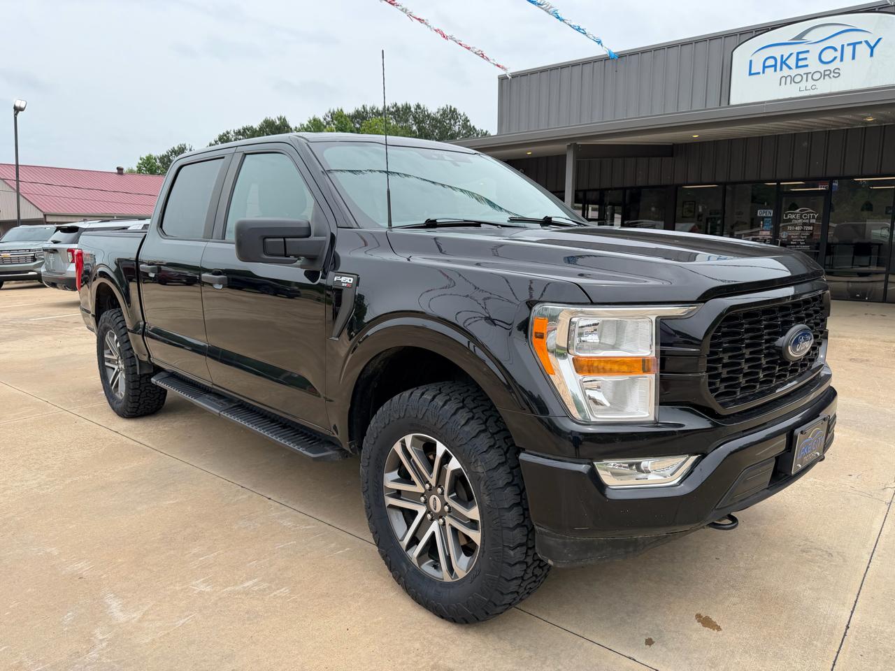 Ford F-150 XL SuperCrew 5.5-ft. Bed 4WD 2021
