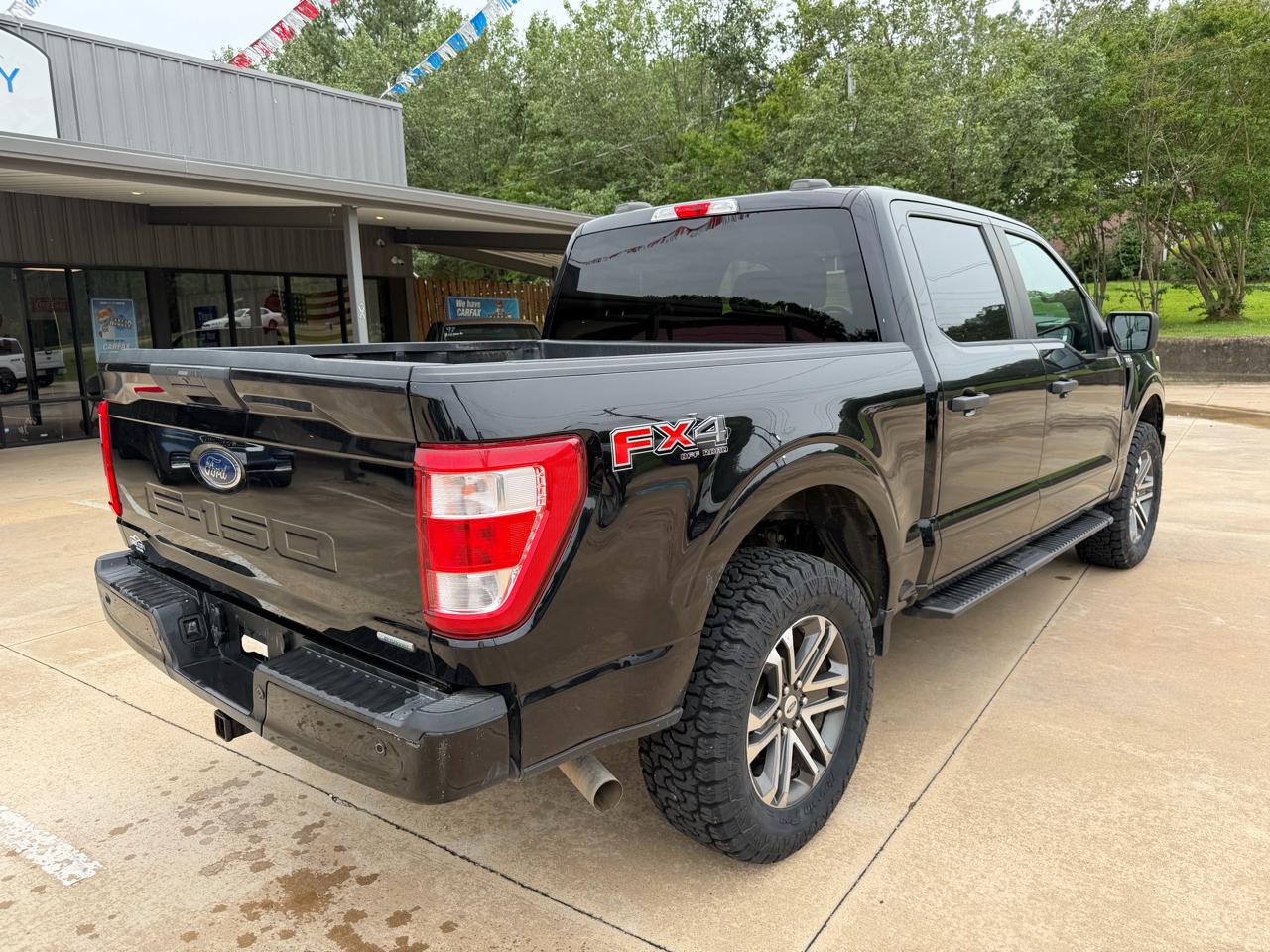 Ford F-150 XL SuperCrew 5.5-ft. Bed 4WD 2021