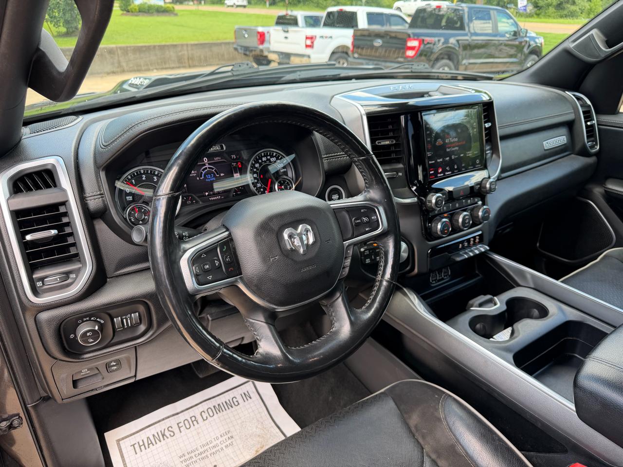RAM 1500 Laramie Crew Cab SWB 4WD 2020