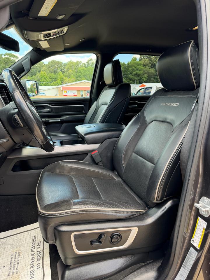 RAM 1500 Laramie Crew Cab SWB 4WD 2020