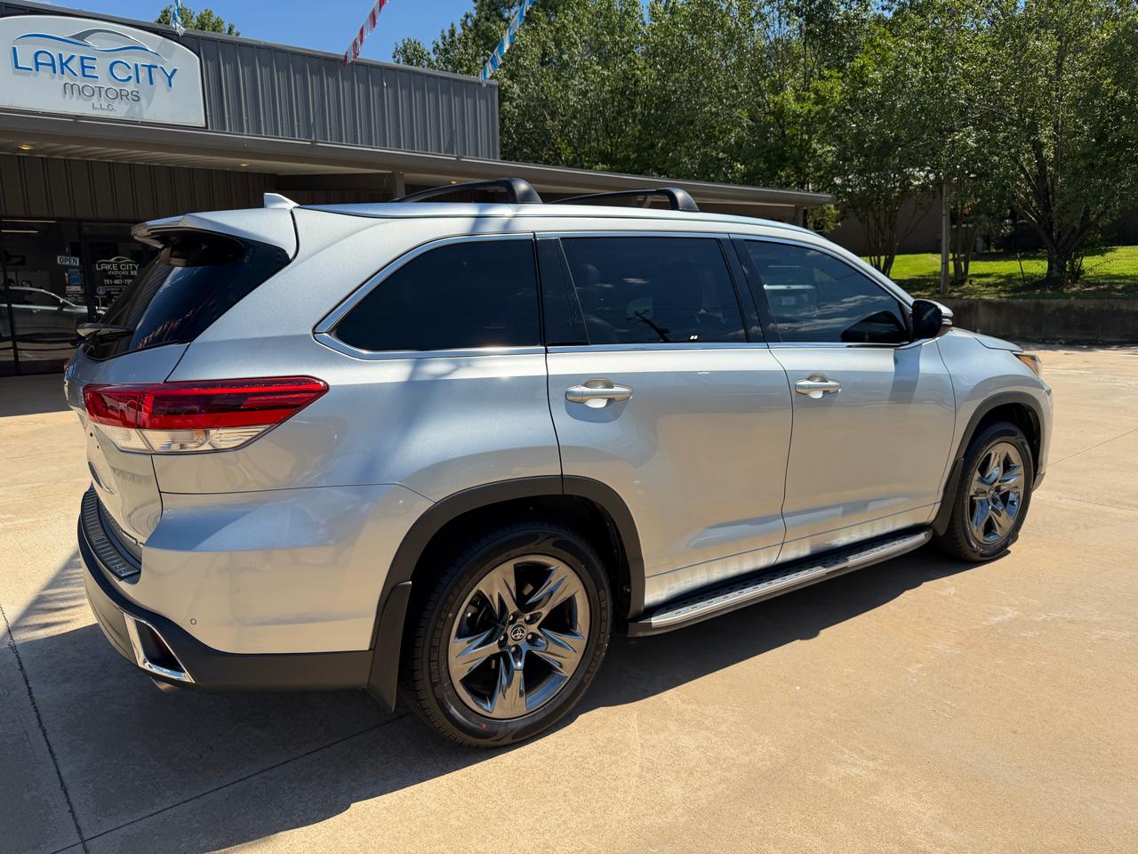 Toyota Highlander Limited Platinum V6 AWD (Natl) 2017