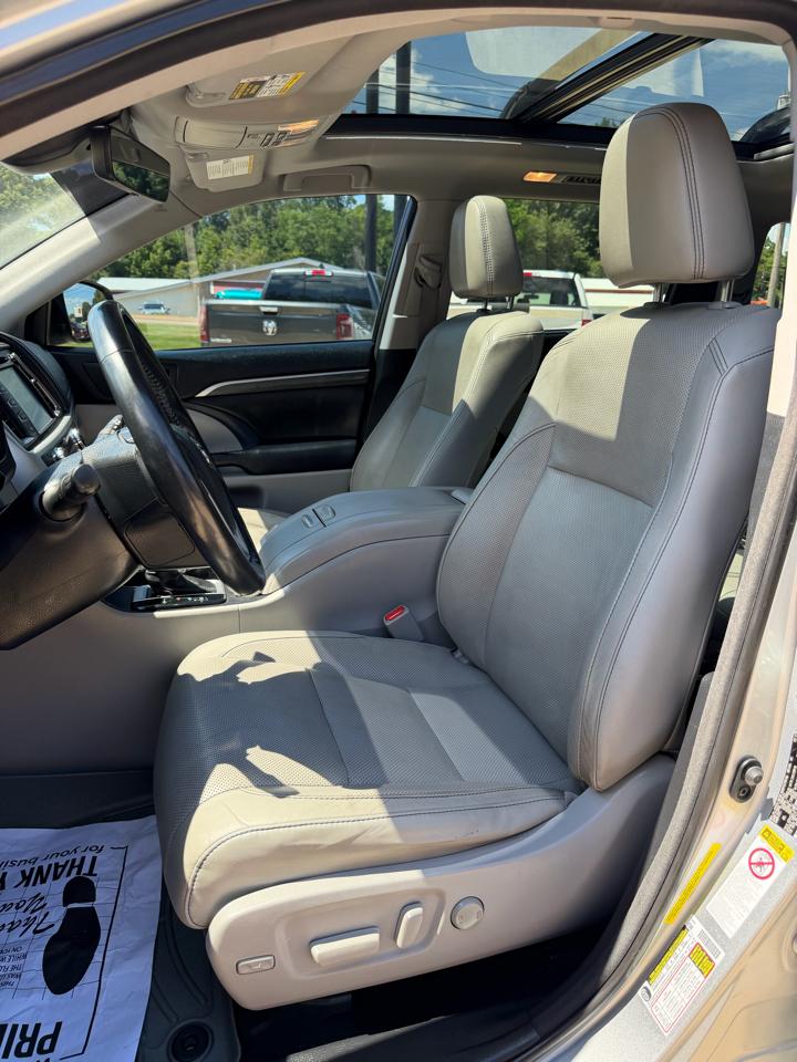 Toyota Highlander Limited Platinum V6 AWD (Natl) 2017