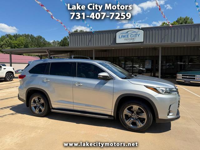 Silver 2017 Toyota Highlander Limited Platinum AWD SUV / Crossover All-Wheel Drive Automatic