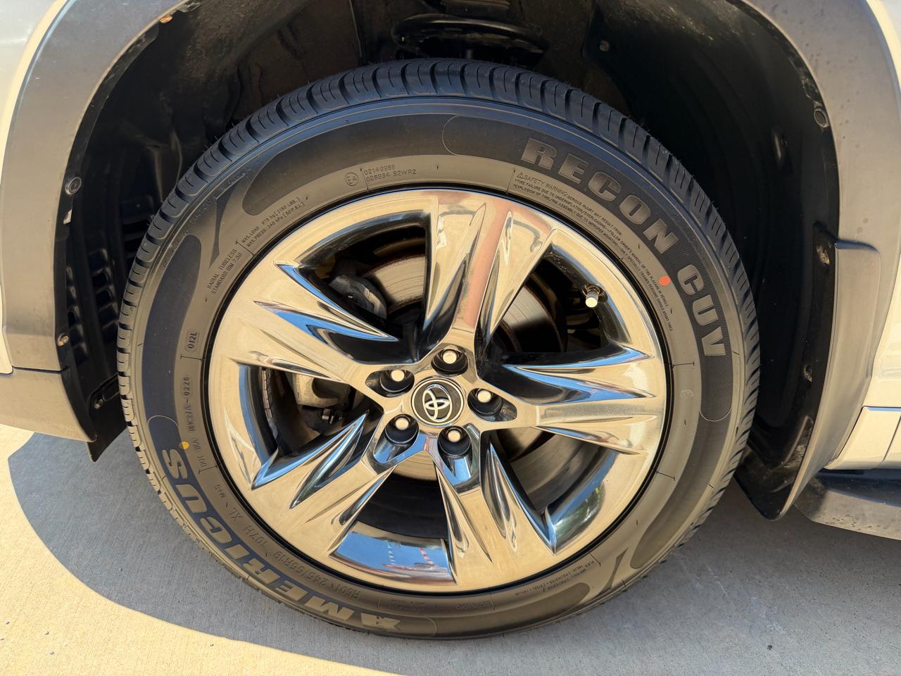 Toyota Highlander Limited Platinum V6 AWD (Natl) 2017