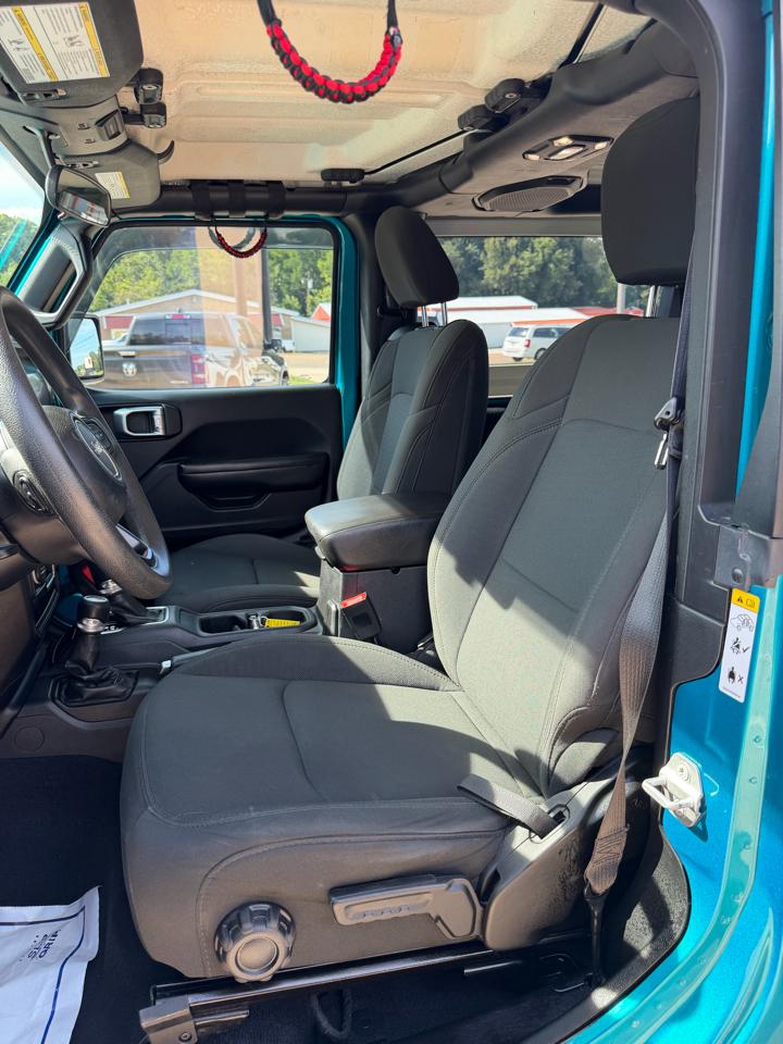 Jeep Wrangler Sport 4WD 2019