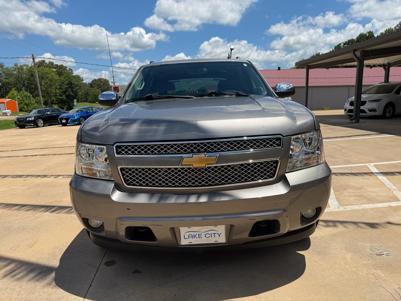 Chevrolet Avalanche LTZ 4WD 2012