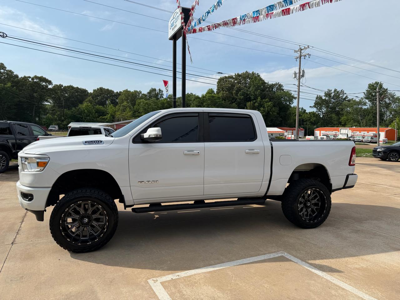 RAM 1500 Big Horn Crew Cab SWB 4WD 2020