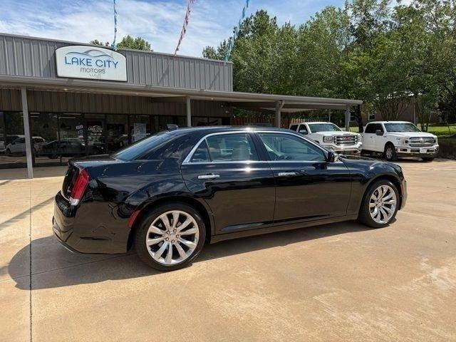Chrysler 300 Limited RWD 2018