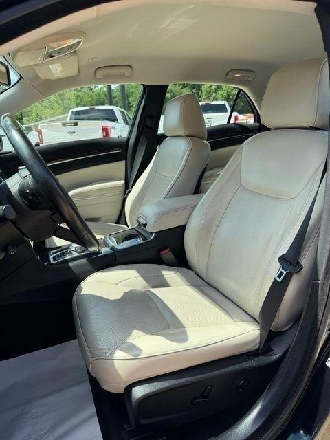 Chrysler 300 Limited RWD 2018