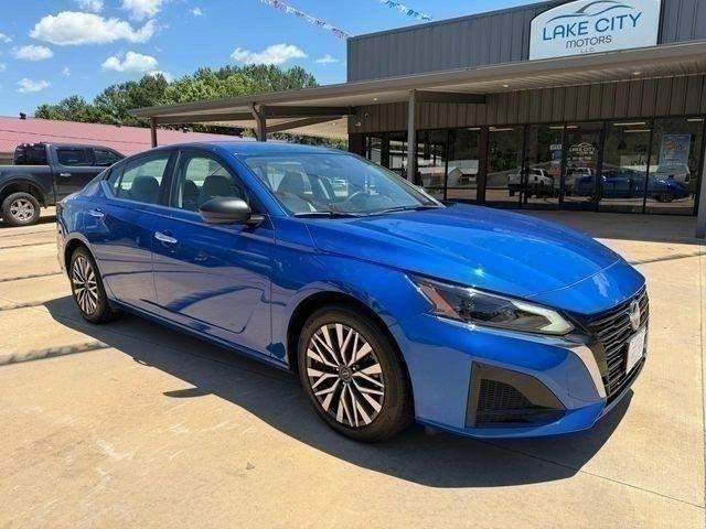 Nissan Altima 2.5 SV 2025