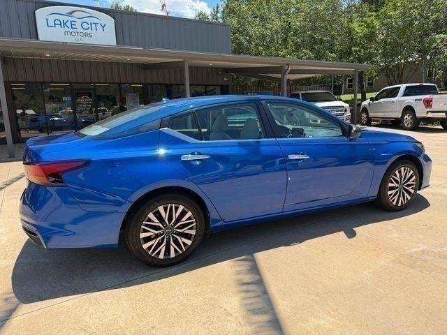 Nissan Altima 2.5 SV 2025