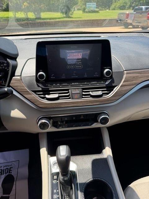 Nissan Altima 2.5 SV 2025