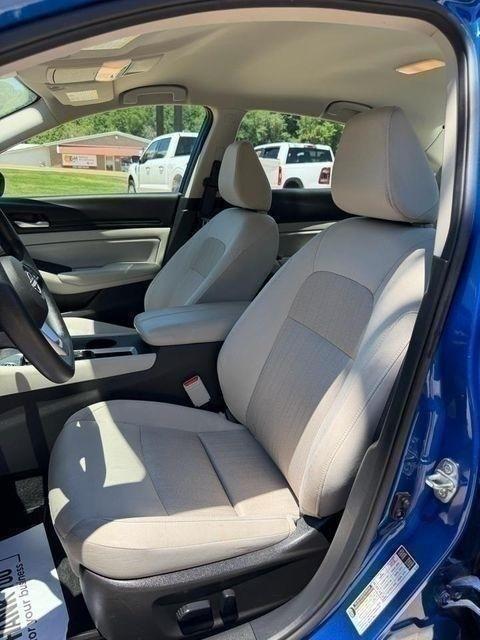 Nissan Altima 2.5 SV 2025