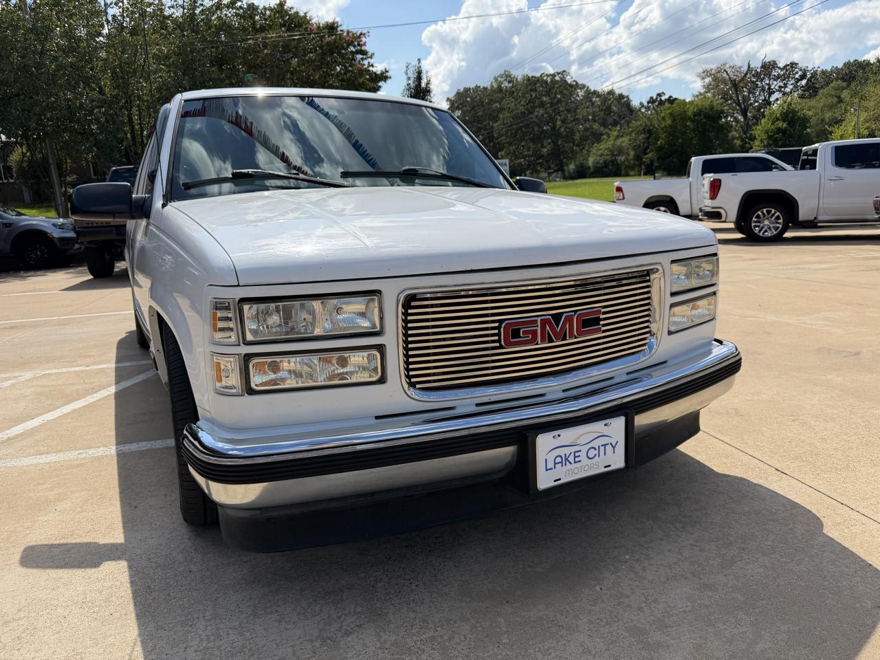 GMC Suburban 1500 2WD 1997