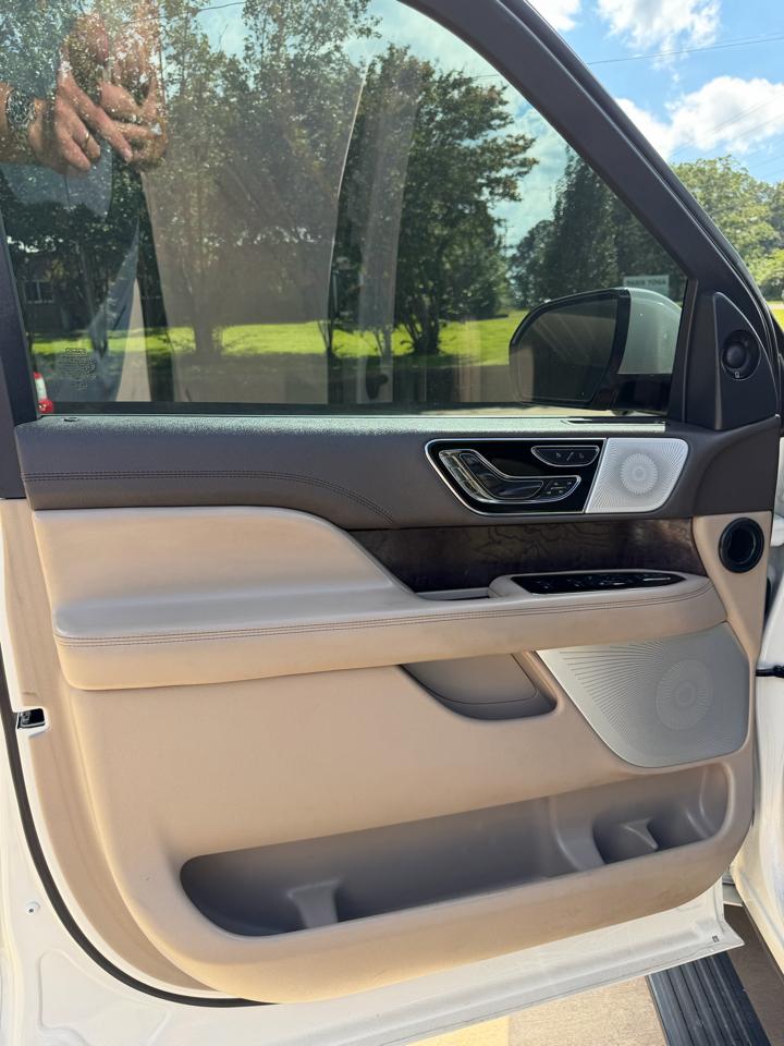 Lincoln Navigator L Reserve 4WD 2022