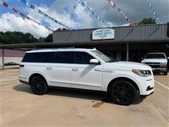 2022 Lincoln Navigator 