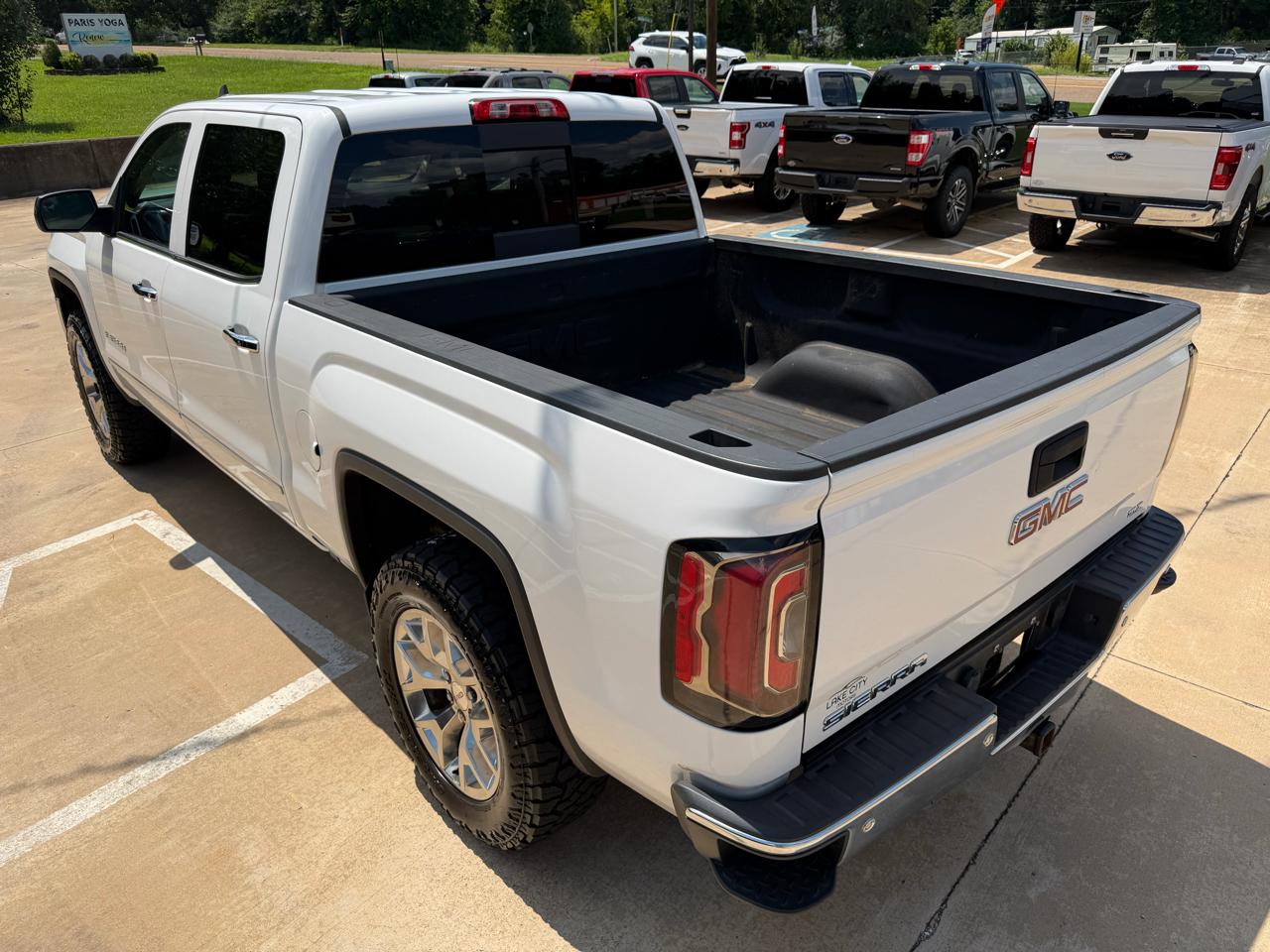 GMC Sierra 1500 SLT Crew Cab Short Bed 4WD 2017