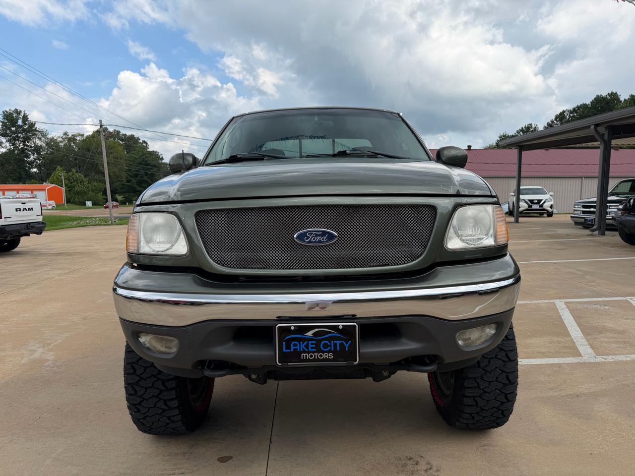Ford F-150 Supercab Flareside 139" Lariat 2002