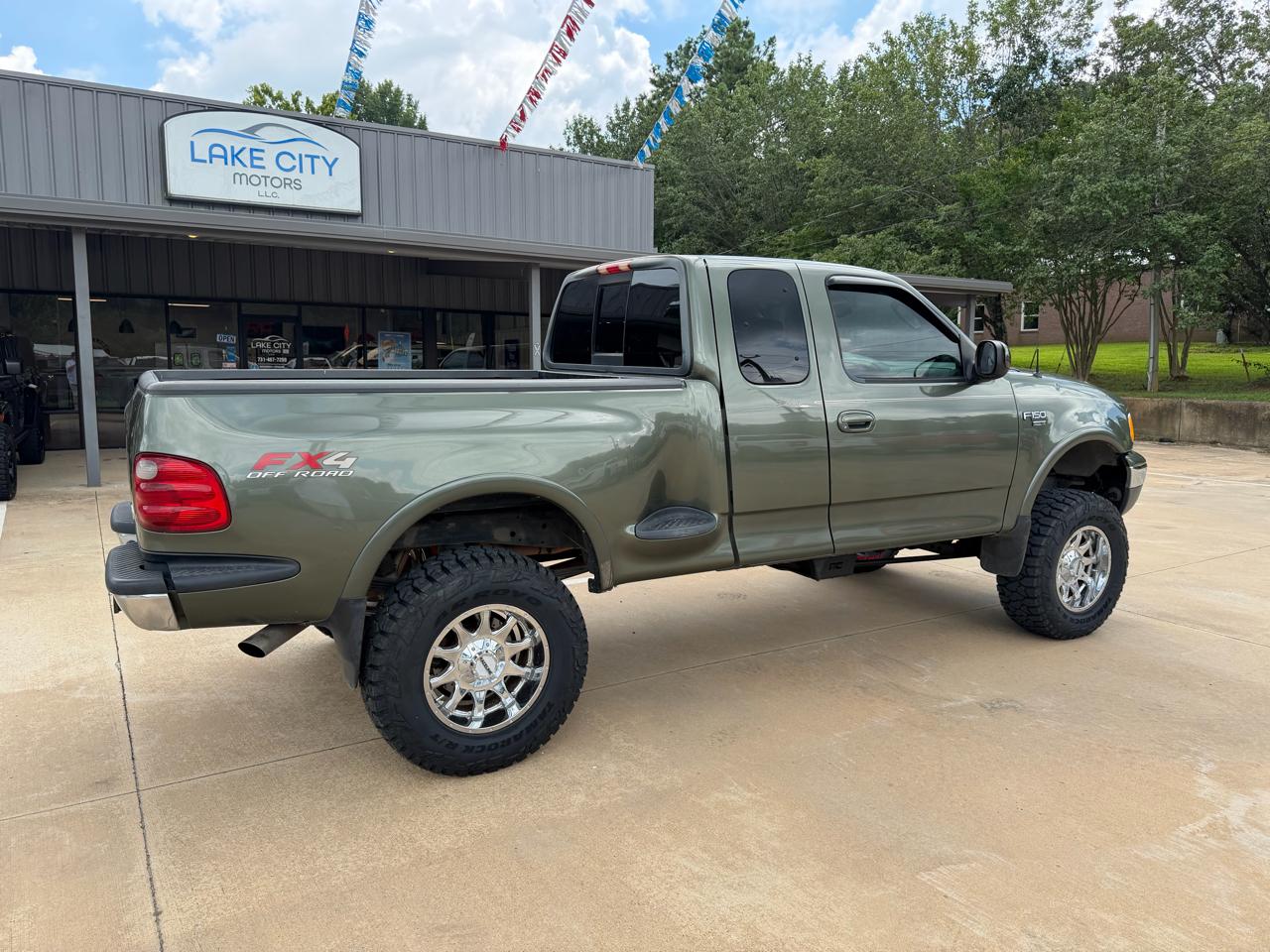 Ford F-150 Supercab Flareside 139" Lariat 2002
