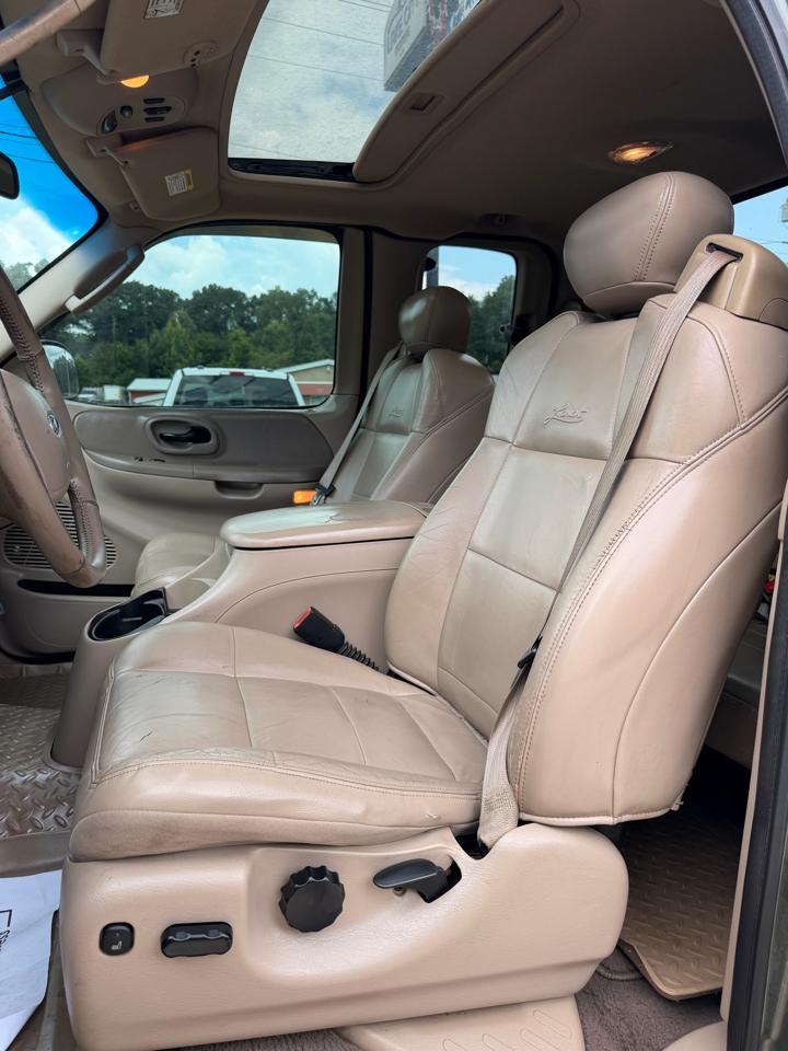 Ford F-150 Supercab Flareside 139" Lariat 2002