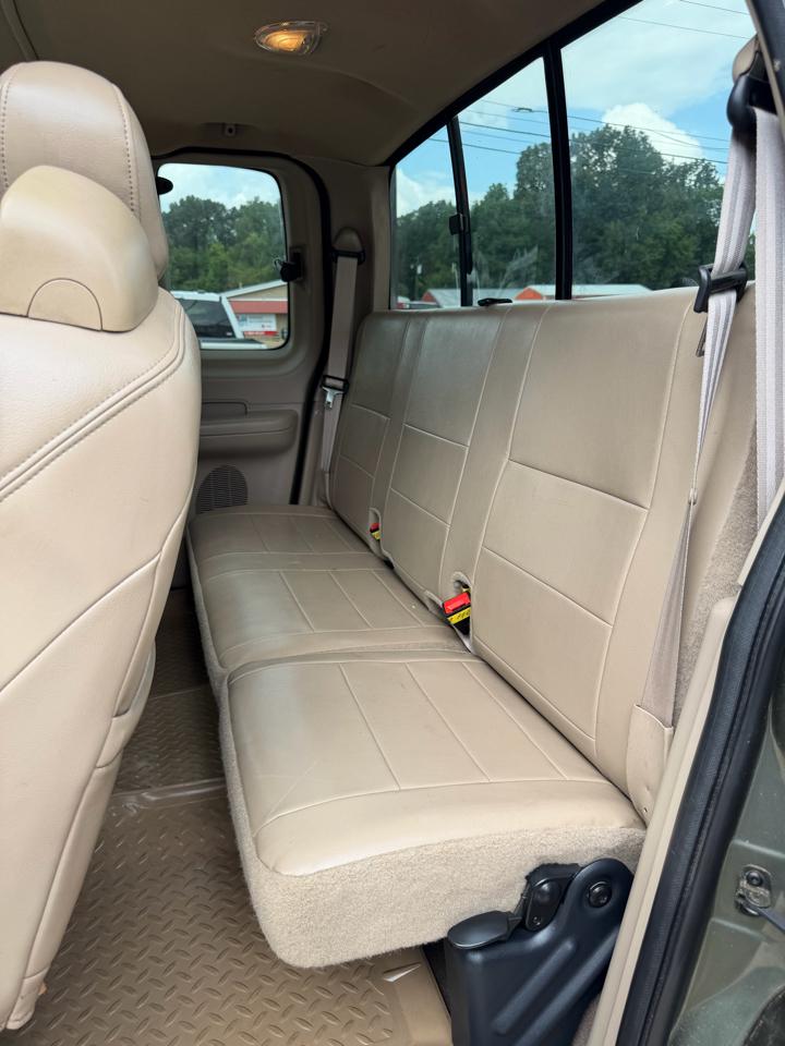 Ford F-150 Supercab Flareside 139" Lariat 2002