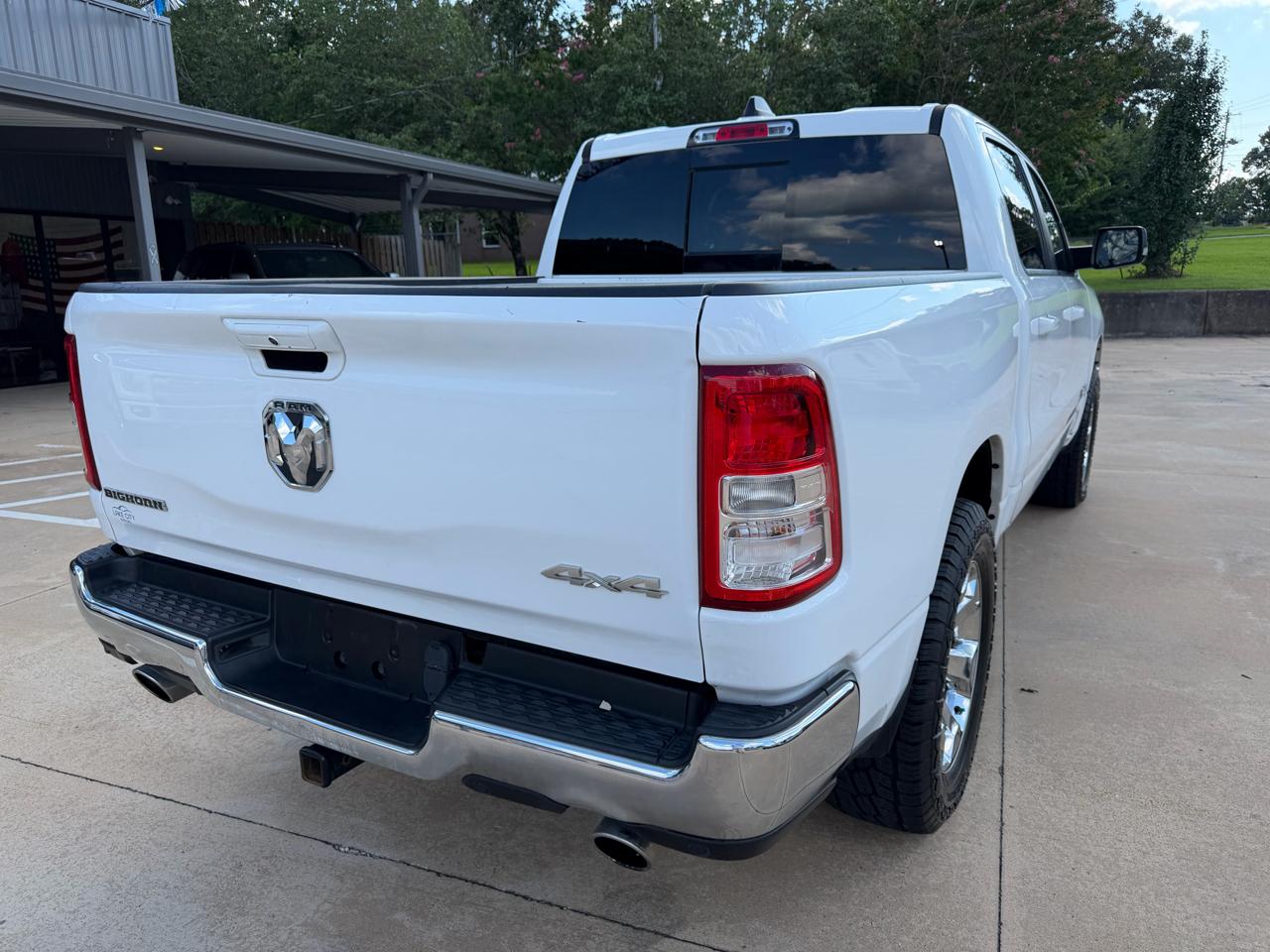 RAM 1500 Big Horn Crew Cab SWB 4WD 2022