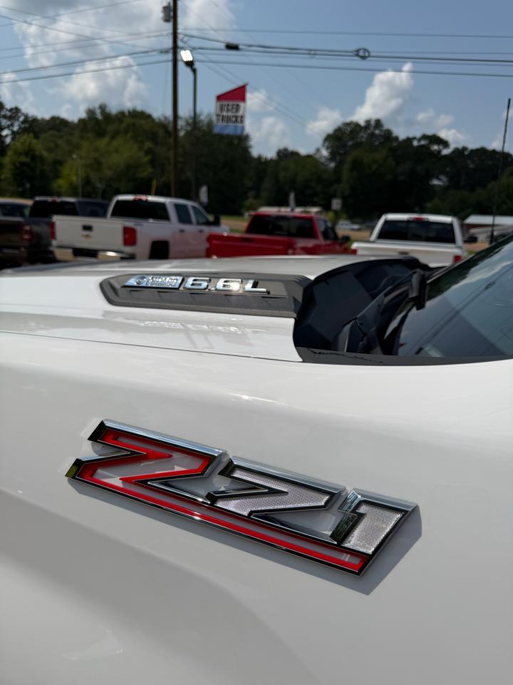 Chevrolet Silverado 2500HD Custom Crew Cab Short Box 4WD 2024