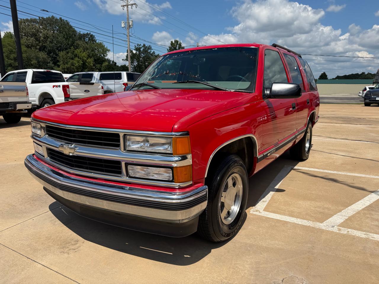 Chevrolet Tahoe 4-Door 2WD 1997