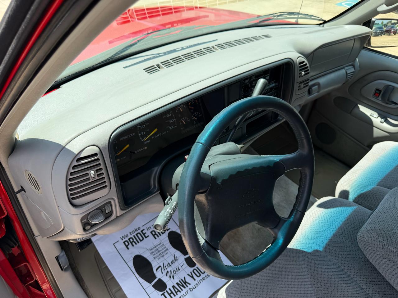 Chevrolet Tahoe 4-Door 2WD 1997