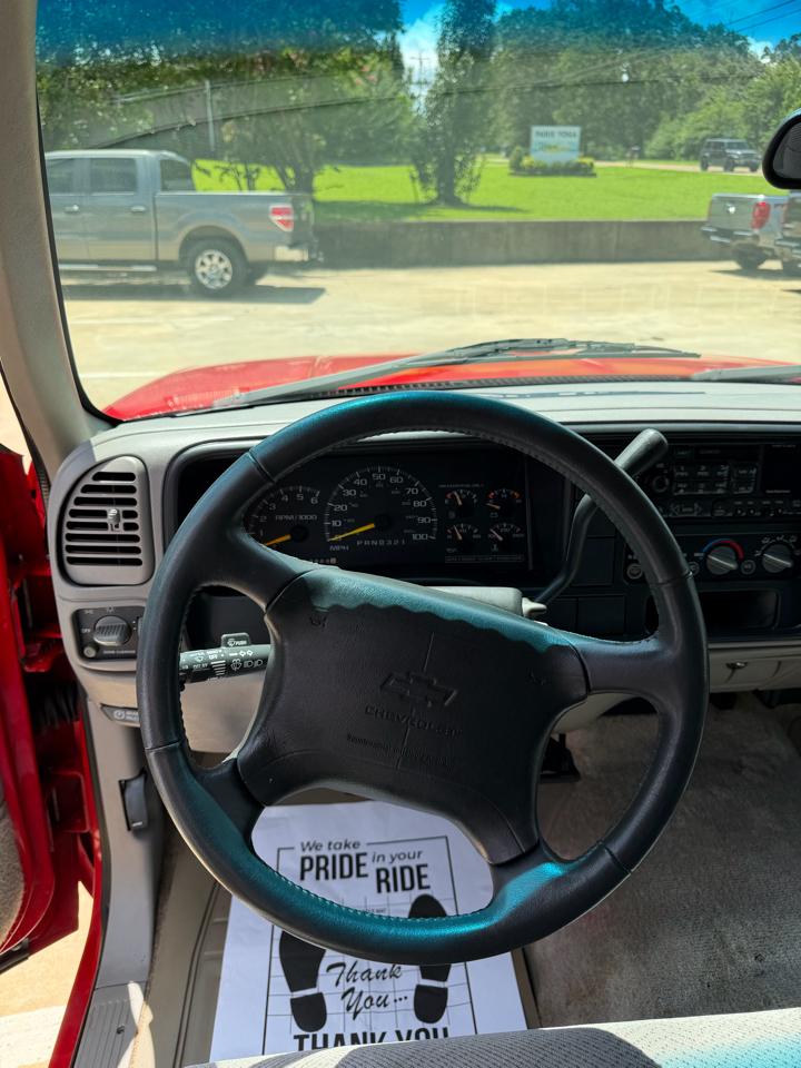 Chevrolet Tahoe 4-Door 2WD 1997
