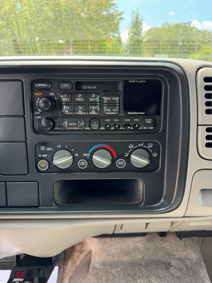 Chevrolet Tahoe 4-Door 2WD 1997