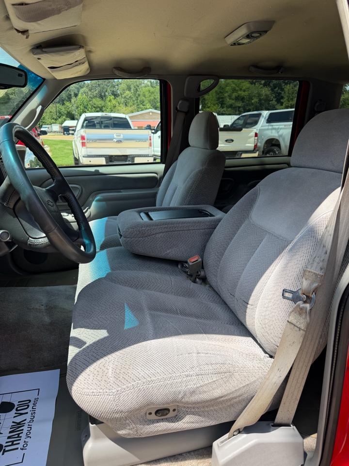 Chevrolet Tahoe 4-Door 2WD 1997