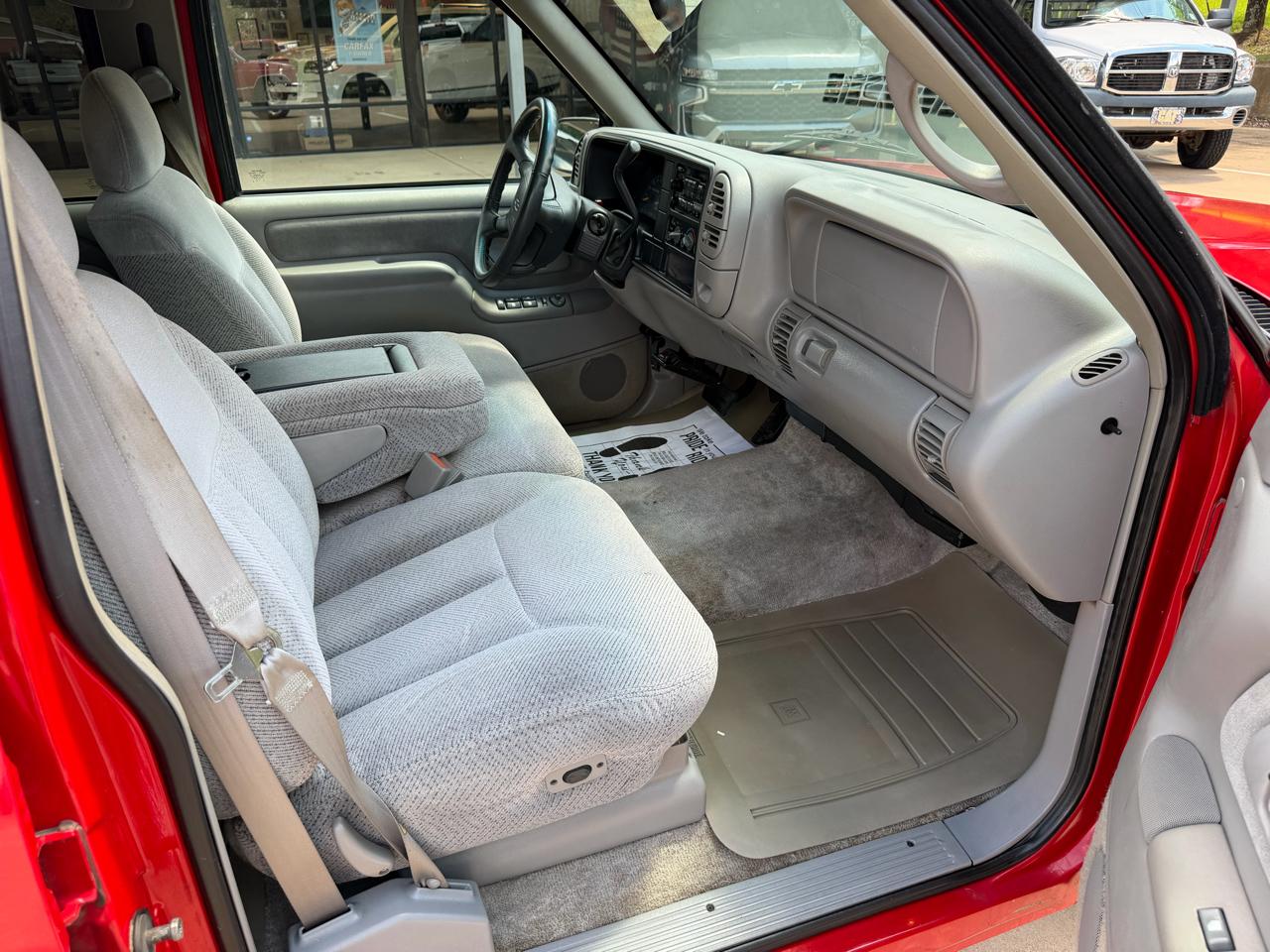 Chevrolet Tahoe 4-Door 2WD 1997