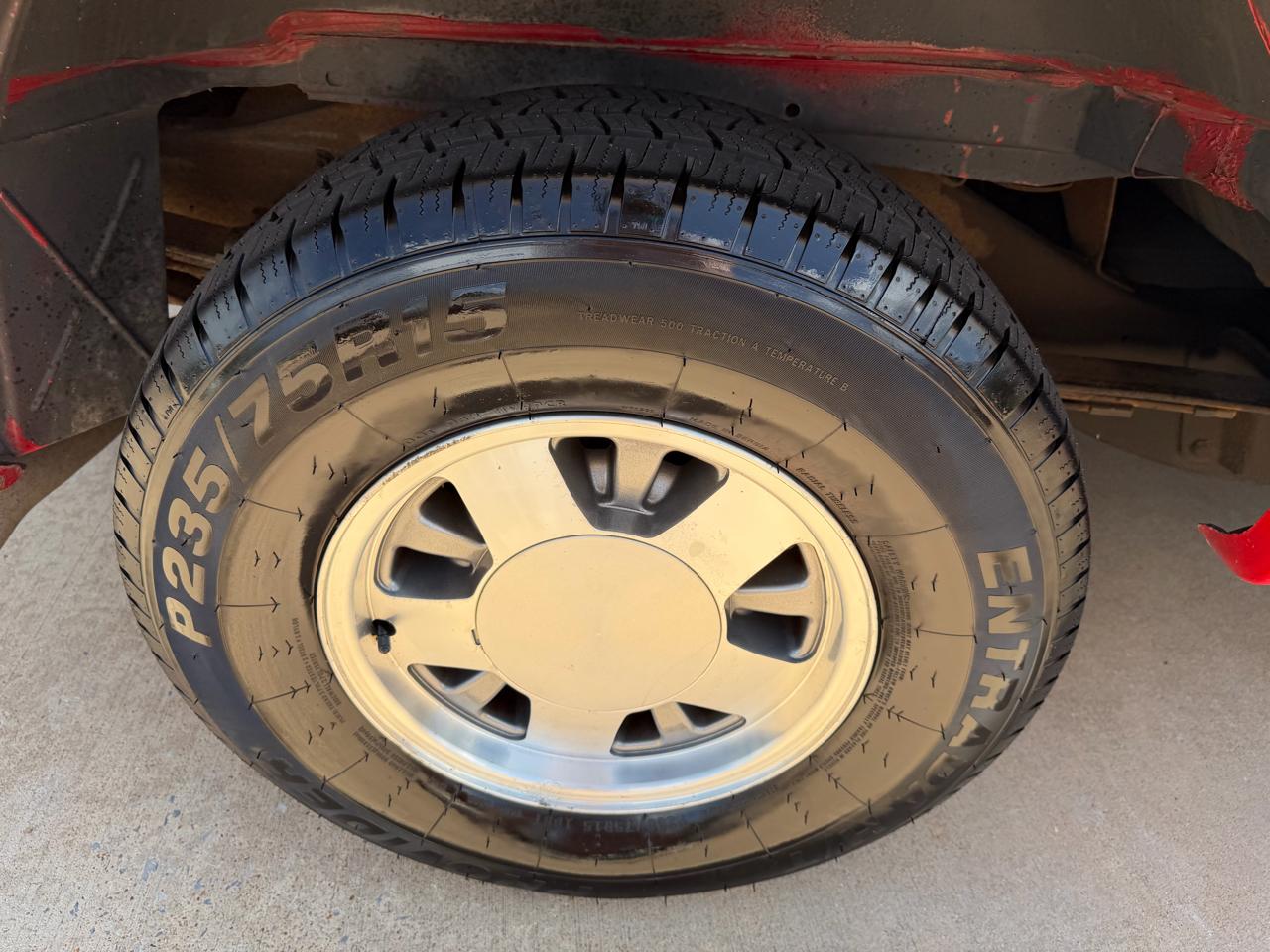 Chevrolet Tahoe 4-Door 2WD 1997