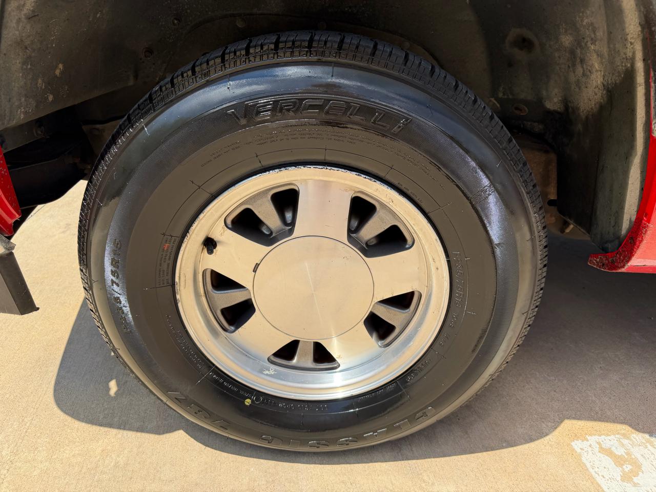 Chevrolet Tahoe 4-Door 2WD 1997