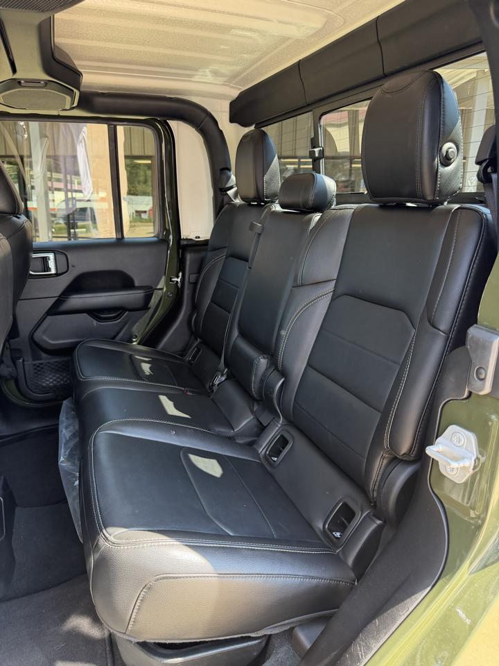 Jeep Gladiator Overland 2023