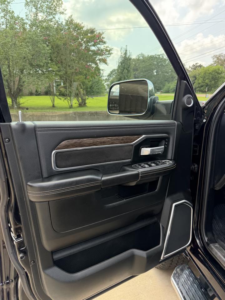 RAM 2500 Laramie Crew Cab SWB 4WD 2020