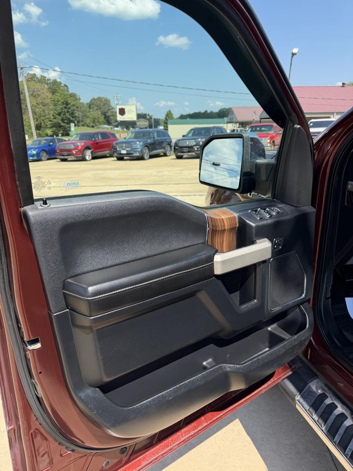 Ford F-150 Lariat SuperCrew 5.5-ft. Bed 4WD 2016